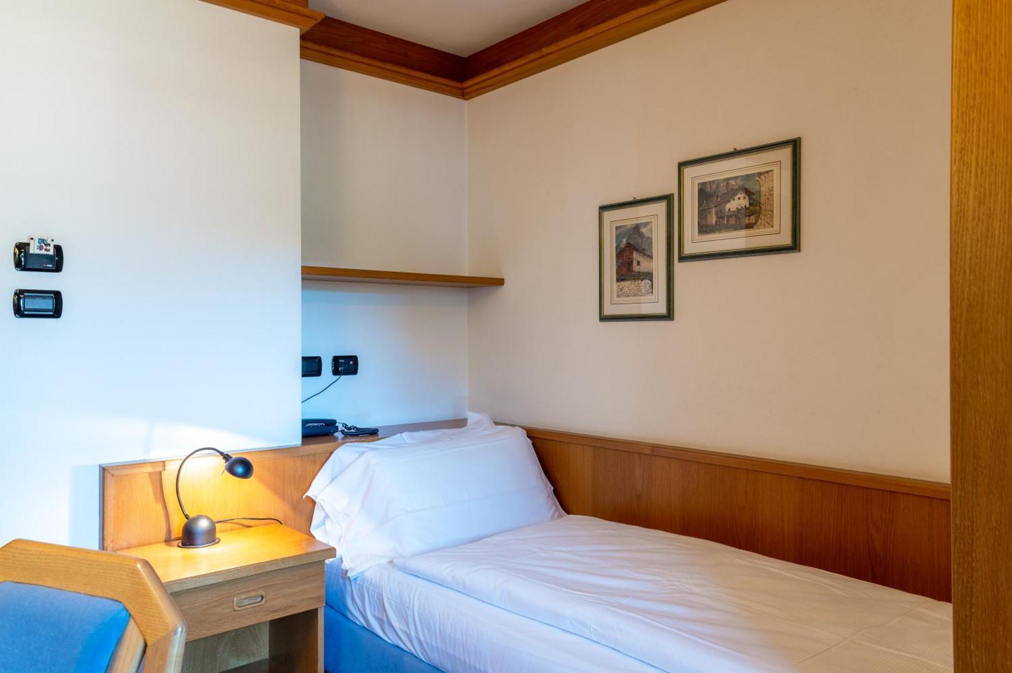 Hotel Meida Pozza di Fassa Exterior photo